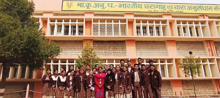 Visit to Indian Grassland and Fodder Research Institute with 12th Biology Students